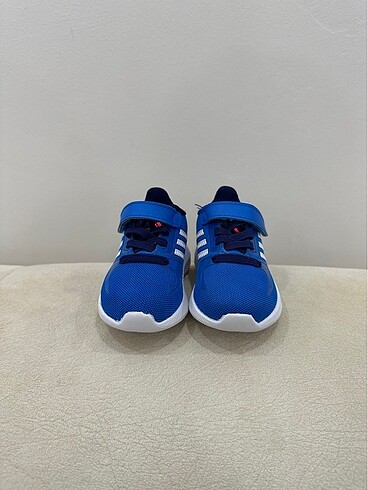 19 Beden Adidas erkek çocuk ayakkabı