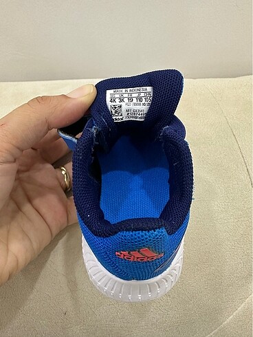 19 Beden lacivert Renk Adidas erkek çocuk ayakkabı