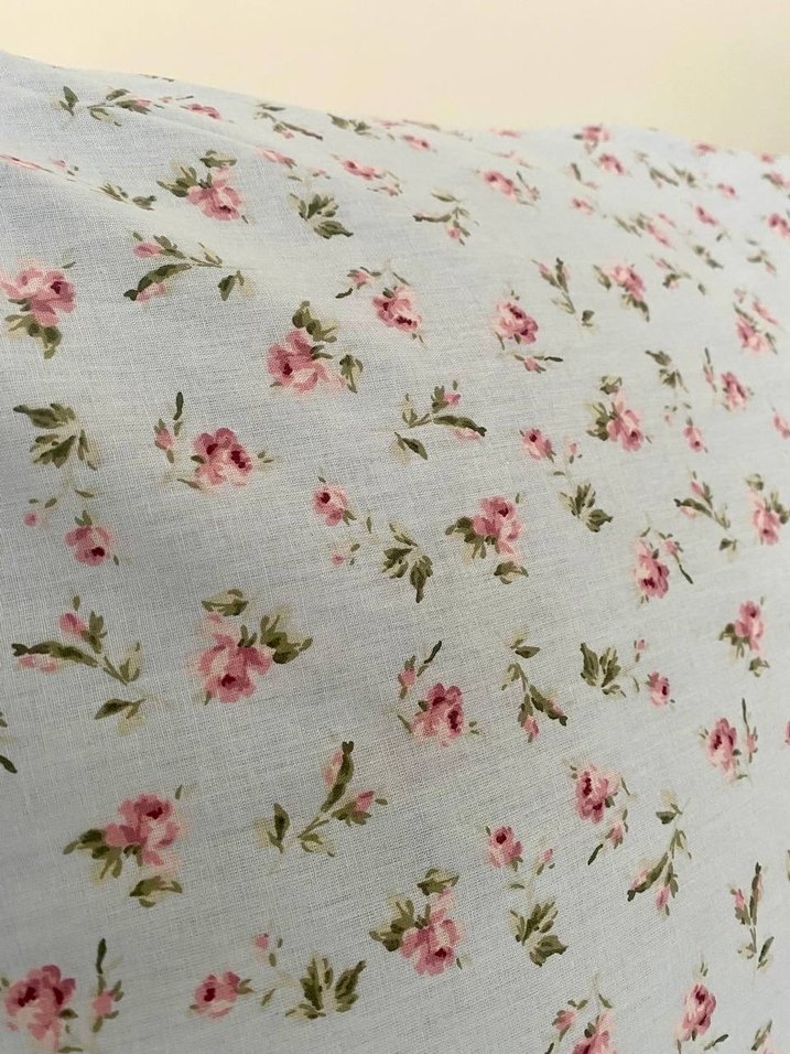 Pastel Çiçek Desenli Yastık Kılıfı - Görsel 2