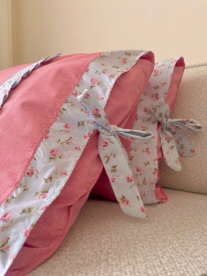 Pembe Çiçek Desenli Dekoratif Yastık Kılıfı - Görsel 4