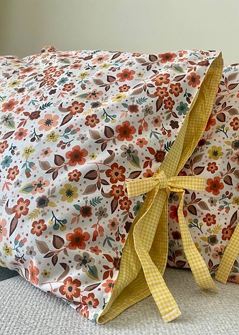 Sarı Çiçek Desenli pötikare Yastık Kılıfı Bağlamalı - Görsel 5