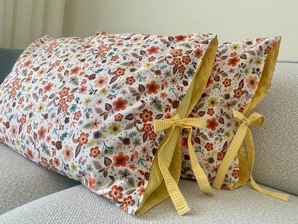 Sarı Çiçek Desenli pötikare Yastık Kılıfı Bağlamalı - Görsel 5