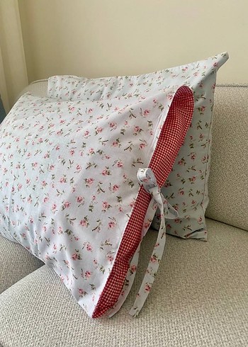 Çiçekli Gri Yastık Kılıfı Seti Bağlamalı - Görsel 2