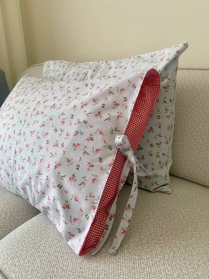 Çiçekli Gri Yastık Kılıfı Seti Bağlamalı - Görsel 2