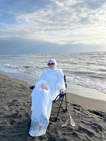 Beyaz elbise