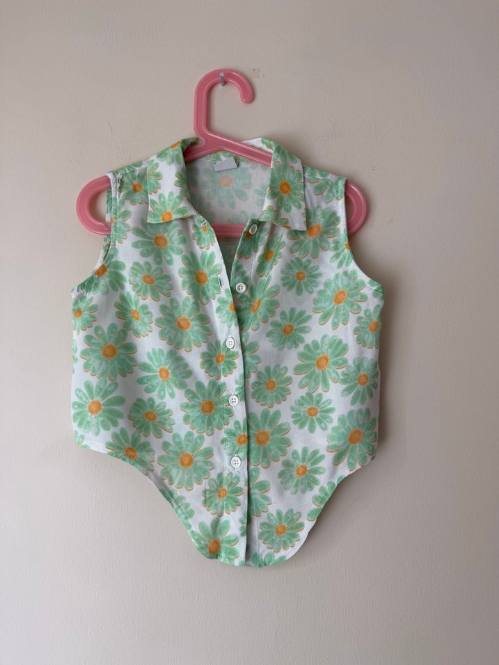 Çiçek Desenli Düğmeli Kolsuz Gömlek - Görsel 3