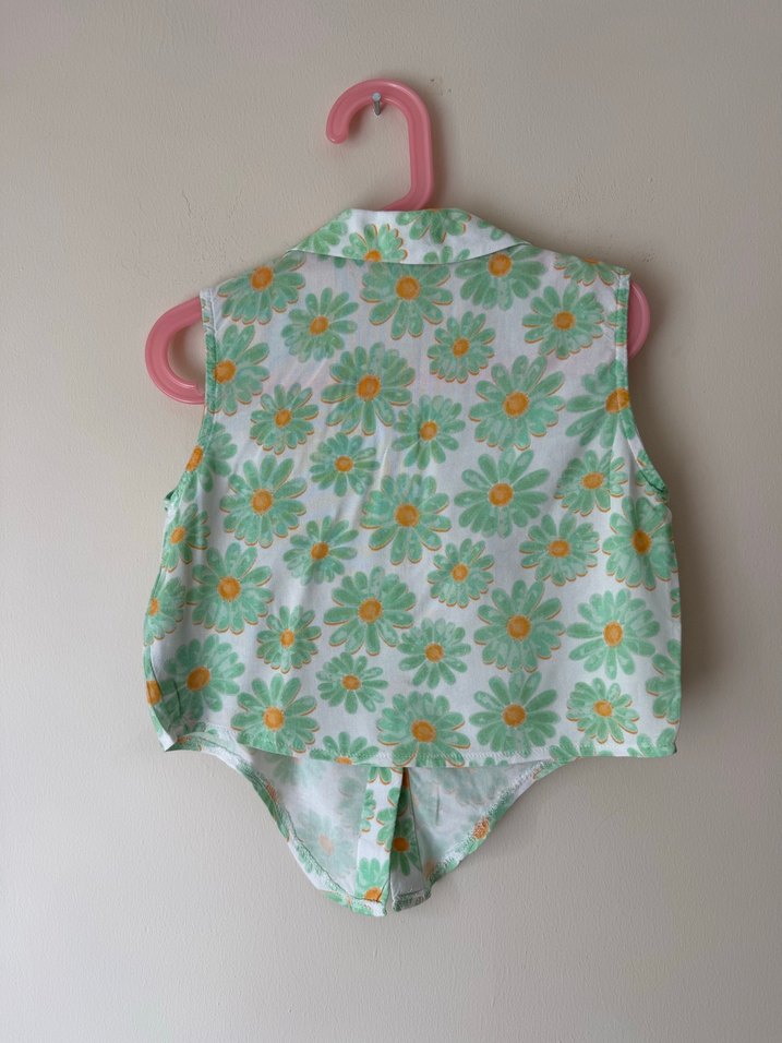 Çiçek Desenli Düğmeli Kolsuz Gömlek - Görsel 2