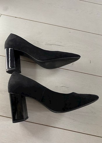 Siyah Süet Tokalı Kalın Topuklu Kadın Stiletto - Görsel 4