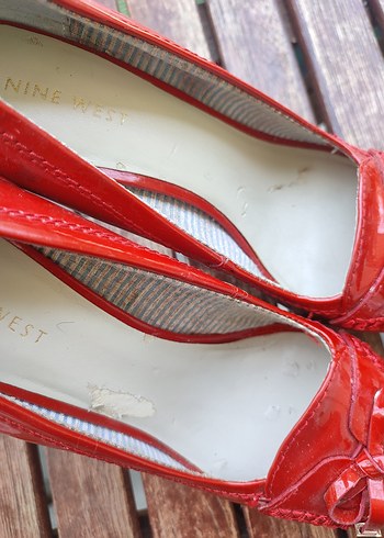 37,5 Beden kırmızı Renk nine West Parlak Kırmızı Tokalı Kadın Topuklu Ayakkabı