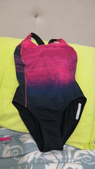  Speedo Mayo