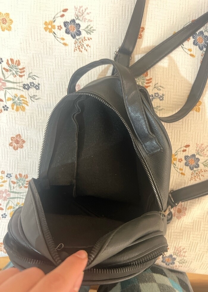 Sırt çantası - Görsel 2