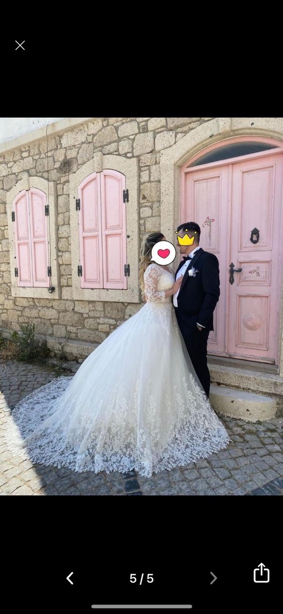 Dantel Detaylı V Yaka Uzun Kollu Prenses Gelinlik - Görsel 5