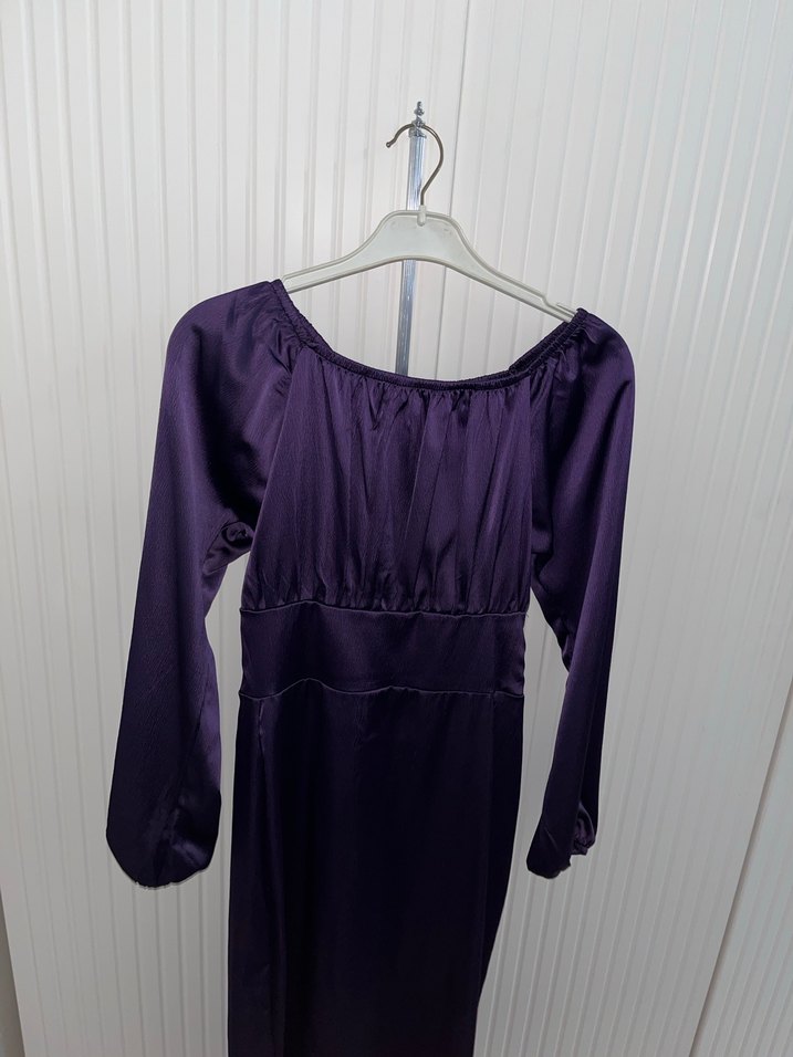 Uzun Kollu Mor Saten Elbise - Görsel 2