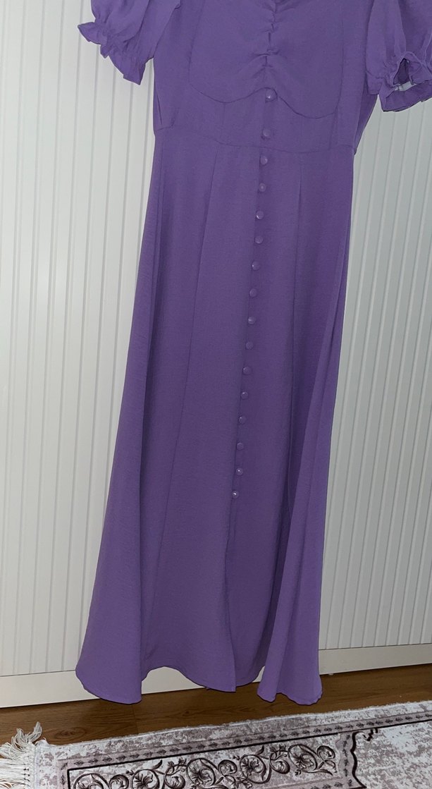 Mor V Yaka Uzun Düğmeli Kadın Elbise - Görsel 2