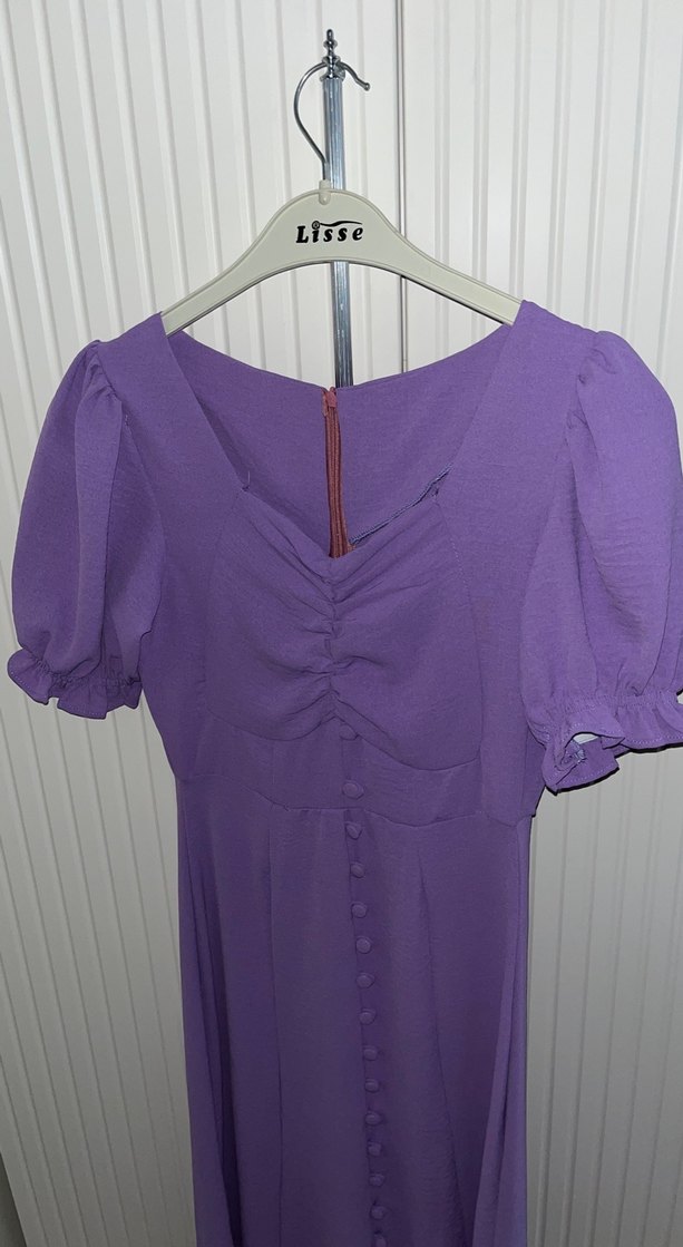 Mor V Yaka Uzun Düğmeli Kadın Elbise - Görsel 4