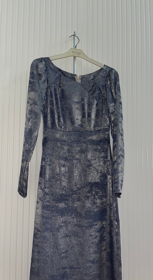 V Yaka Drapeli Lacivert Uzun Kadın Elbise Özel tasarım - Görsel 3