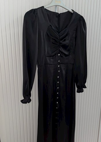 Uzun Siyah V Yakalı Düğmeli Kadın Elbise - Görsel 2