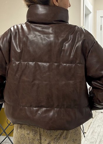 Kahverengi Deri Düğmeli Kadın Kışlık Mont - Görsel 3