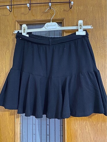 Mini şortlu etek