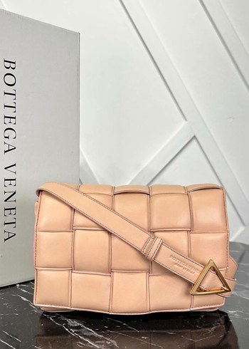 Bottega Veneta Gri Deri Kemerli Kadın Çanta