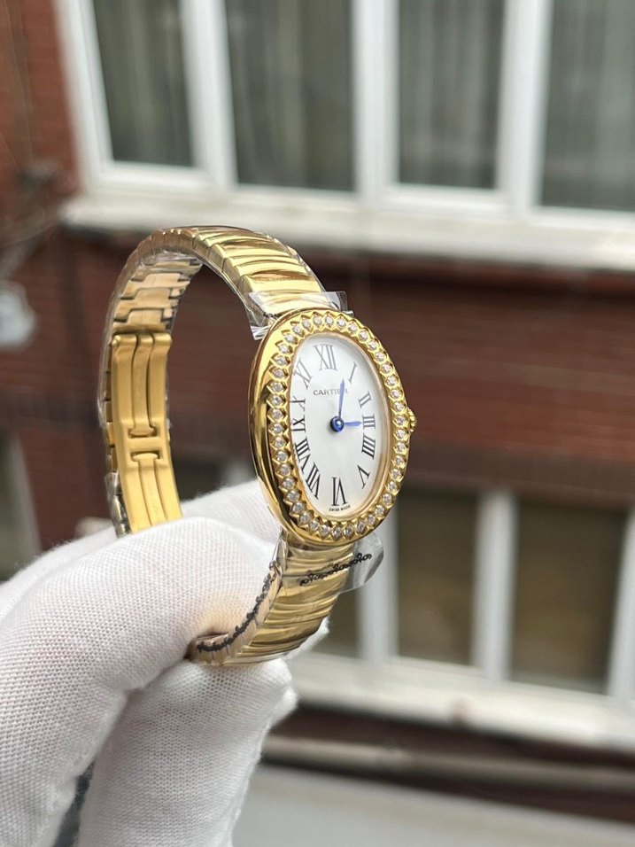 Altın Renkli Klasik Kadın Saat - Görsel 3