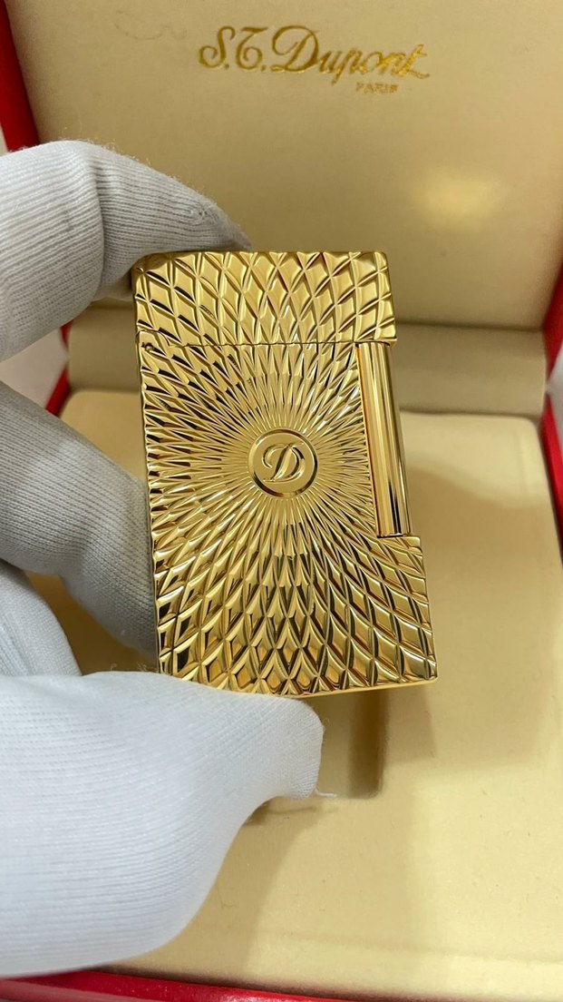 Altın Renk Parlak Desenli Çakmak - Görsel 2