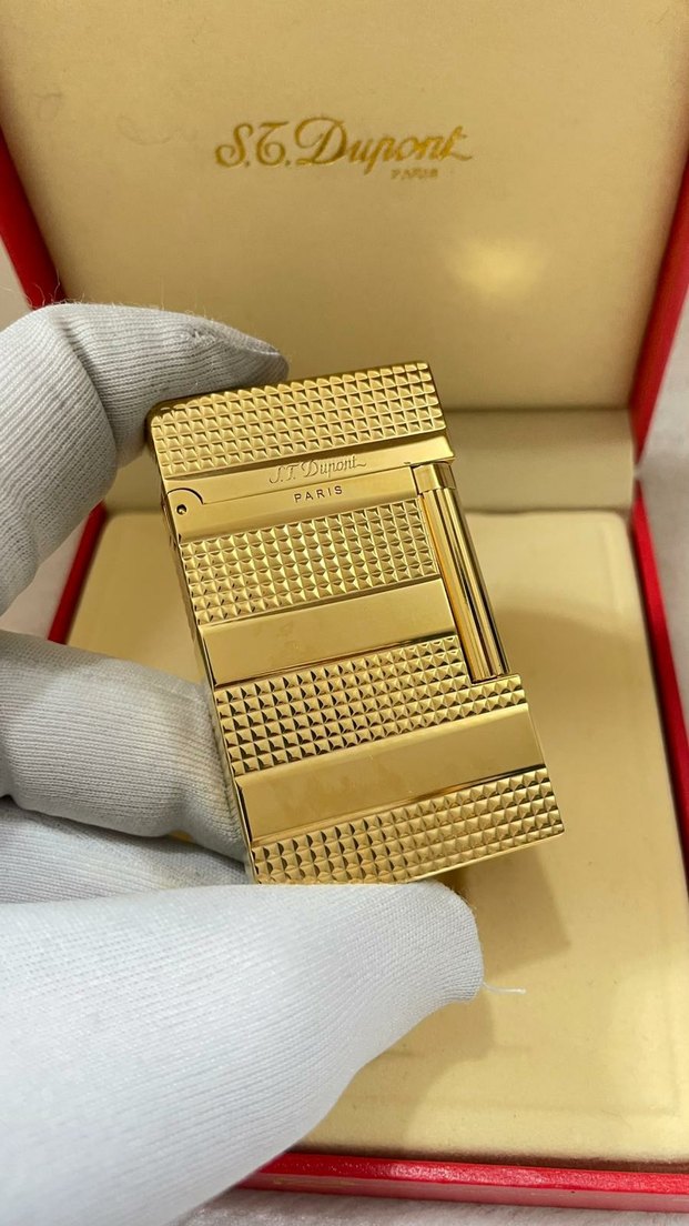 Parlak Altın S.T. Dupont Çakmak - Görsel 2