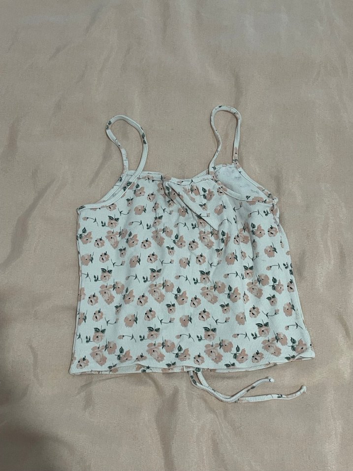 Çiçek Desenli İnce Askılı Kadın Bluz - Görsel 2