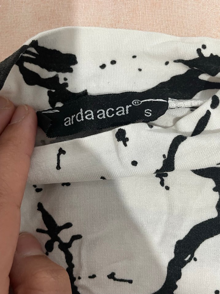 Uzun Kollu Bağlamalı Desenli Kadın Bluz - Görsel 2