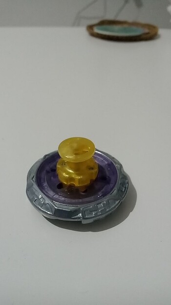 Phantom Orion Beyblade Midfake