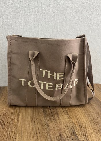 The tote bag çanta