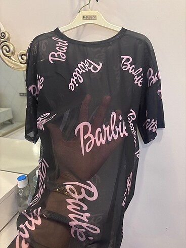 Diğer Barbie transparan