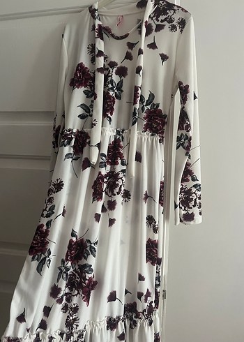 Çiçek Desenli Uzun Elbise - Görsel 2