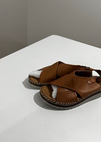 İNCİ DERİ KADIN SANDALET 38 NUMARA - Görsel 7