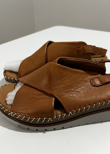 İNCİ DERİ KADIN SANDALET 38 NUMARA - Görsel 4