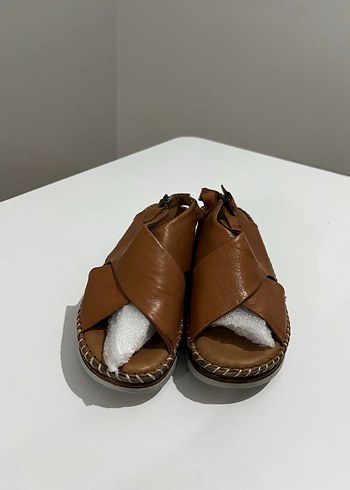 İNCİ DERİ KADIN SANDALET 38 NUMARA - Görsel 3