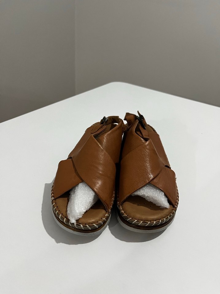 İNCİ DERİ KADIN SANDALET 38 NUMARA - Görsel 3