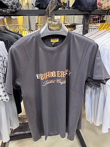 Burberry siyah tişört