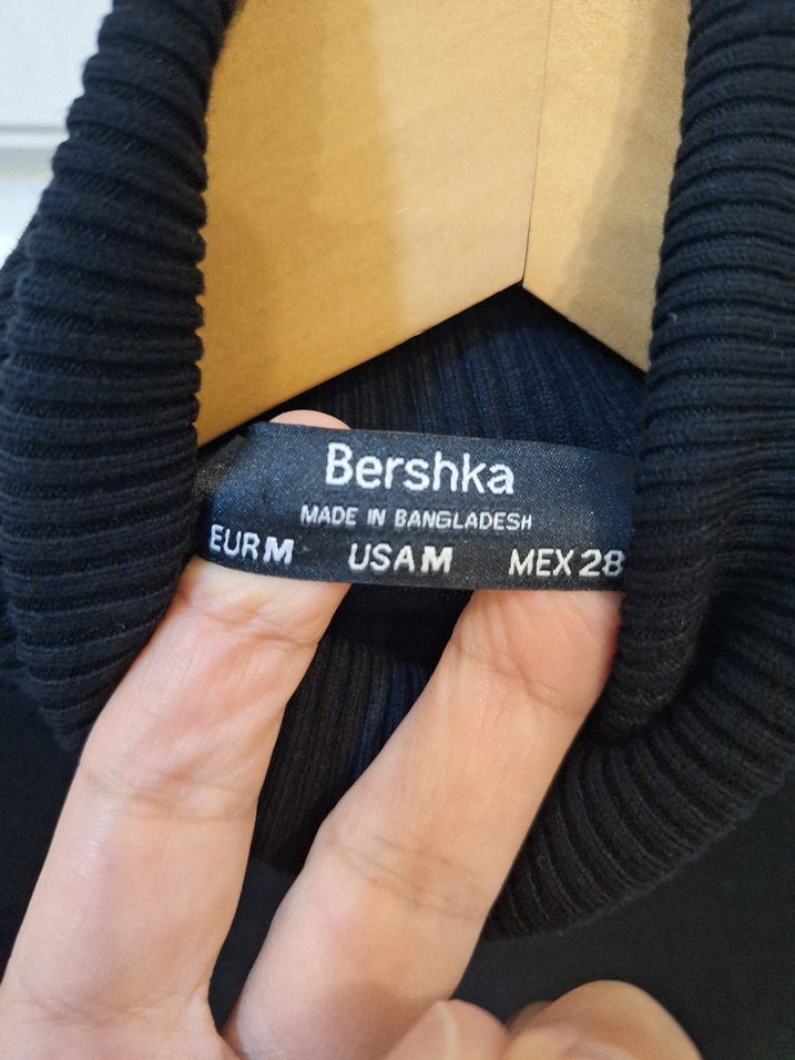 berşhka Siyah Kadın Boğazlı Triko Kazak - Görsel 2