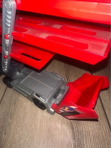  Beden Hot wheels tır orj.