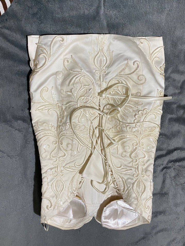 Dantel İşlemeli Straplez Midi Beyaz Abiye - Görsel 2