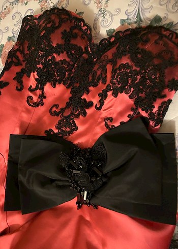 Pembe Siyah Dantel Straplez Uzun Elbise - Görsel 3