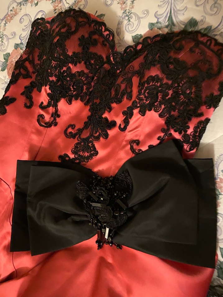 Pembe Siyah Dantel Straplez Uzun Elbise - Görsel 3