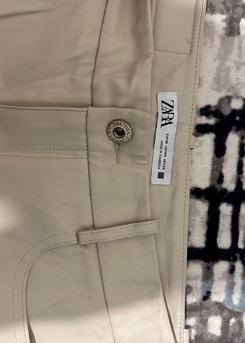 Zara Bej Duz Pantolon