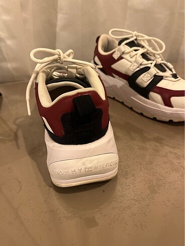 37 Beden beyaz Renk Tommy hılfıger spor ayakkabı