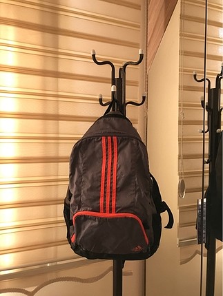 Adidas sırt çantası