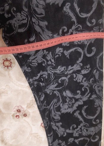40 Beden gri Renk Orijinal versace kadın desenli kot pantolon