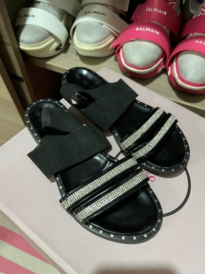 taşlı siyah ayağı saran sandalet - Görsel 2