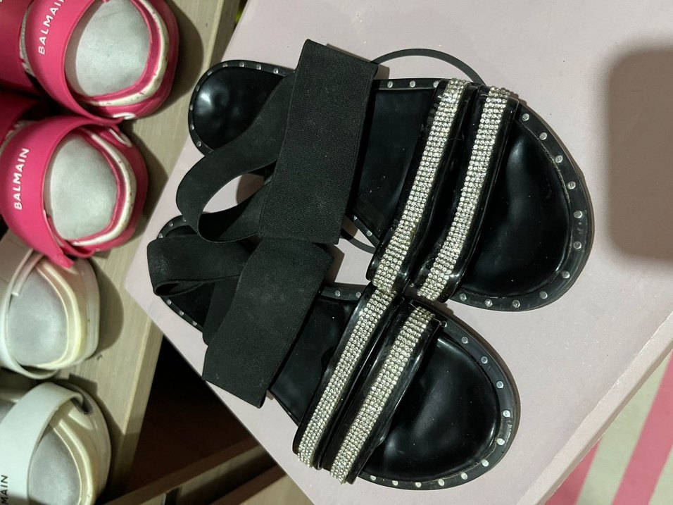 taşlı siyah ayağı saran sandalet - Görsel 3