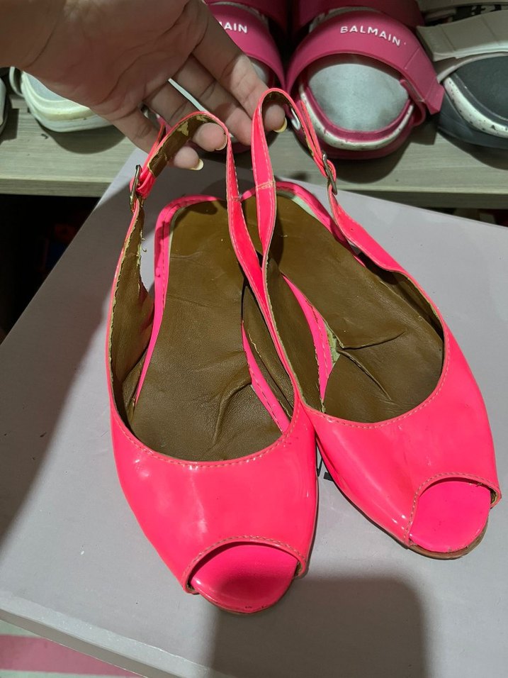 neon pembe sandaletlerim - Görsel 5